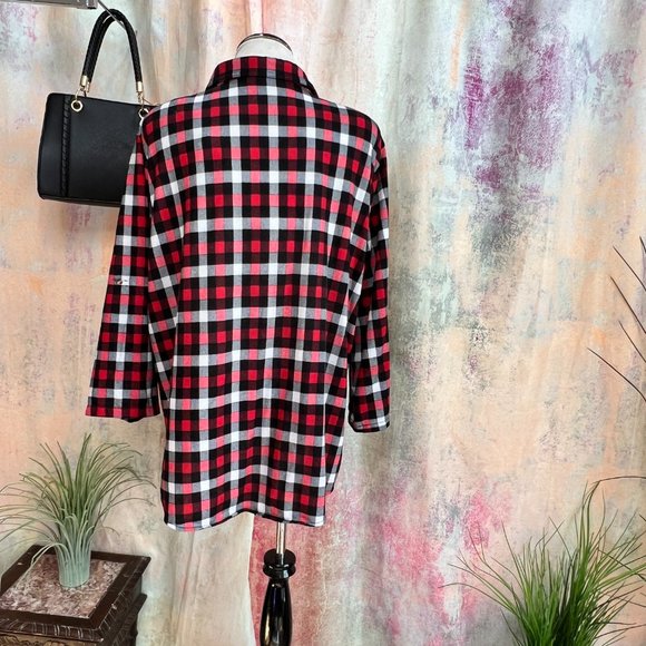 📌Eden & Olivia Red -Black -White Plaid Soft Button Down Shirt w/ Roll Up Sleeve - Picture 2 of 15